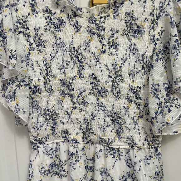 Dress - Picture 2 of 4